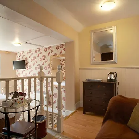 Skelton Grange Farmhouse *